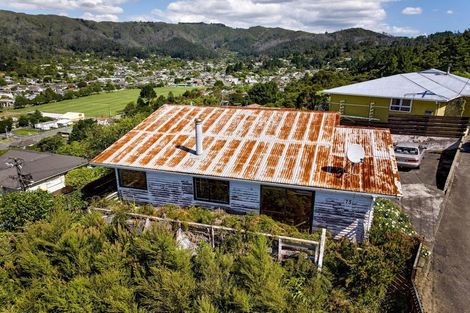 Photo of property in 71 Logie Street, Stokes Valley, Lower Hutt, 5019