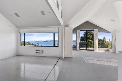 Photo of property in 16 Mayall Avenue, Beach Haven, Auckland, 0626