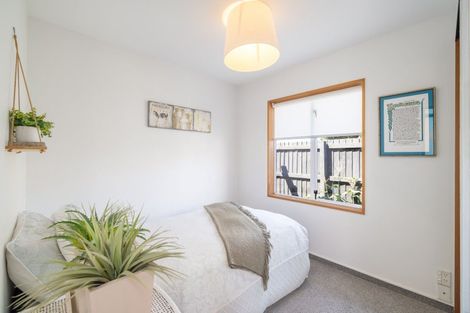 Photo of property in 2/48 Staveley Street, Avonhead, Christchurch, 8042