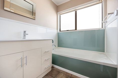 Photo of property in 8 Enfield Street, Nawton, Hamilton, 3200