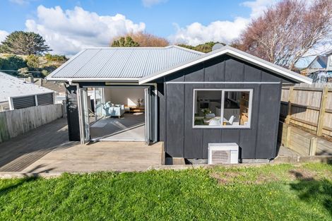 Photo of property in 115a Dimock Street, Titahi Bay, Porirua, 5022