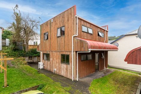 Photo of property in 1/114 Harbour Terrace, North Dunedin, Dunedin, 9016
