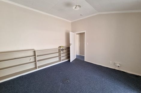 Photo of property in 52 Thompson Street, Mount Cook, Wellington, 6011