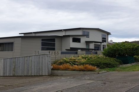 Photo of property in 113u1 Moorefield Road, Johnsonville, Wellington, 6037