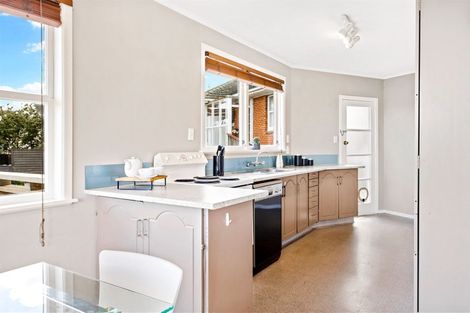 Photo of property in 238 Don Buck Road, Massey, Auckland, 0614