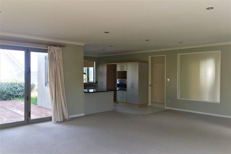 Photo of property in 92a Shakespeare Road, Milford, Auckland, 0620