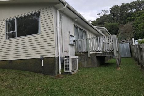 Photo of property in 89a Stewart Drive, Newlands, Wellington, 6037