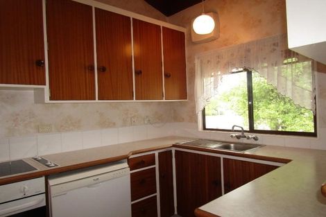 Photo of property in 10 Reeves Road, Acacia Bay, Taupo, 3330