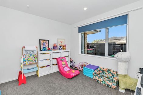 Photo of property in 5 Fountain Place, Rolleston, 7614