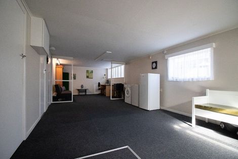 Photo of property in 32 Lismore Street, Strandon, New Plymouth, 4312