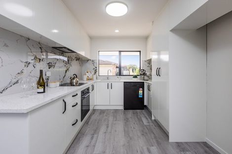 Photo of property in 12 Mark Edgar Place, Clendon Park, Auckland, 2103