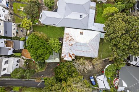 Photo of property in 33 Nairn Street, Mount Cook, Wellington, 6011