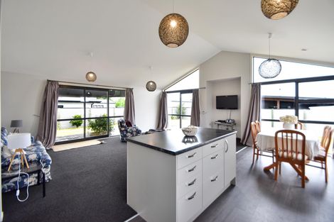 Photo of property in 22 Rhoboro Road, Twizel, 7901