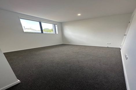 Photo of property in 17 East Street, Petone, Lower Hutt, 5012