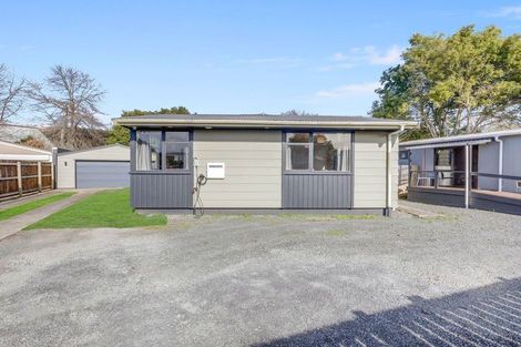 Photo of property in 43 Oakfield Crescent, Pukete, Hamilton, 3200