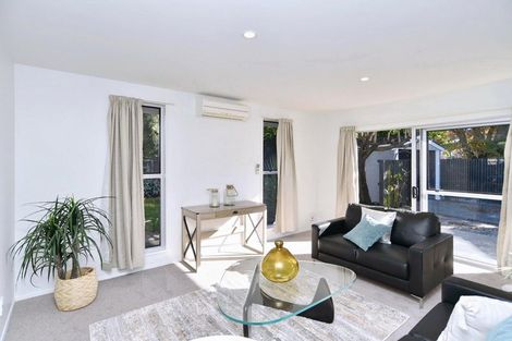 Photo of property in 2/21 Wyatt Place, Russley, Christchurch, 8042