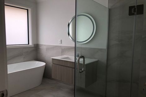 Photo of property in 12 Kaaka Street, Cambridge, 3434