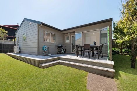 Photo of property in 128b Karewa Parade, Papamoa Beach, Papamoa, 3118