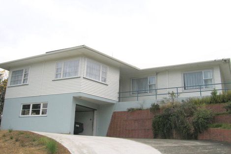 Photo of property in 25 Lyndhurst Road, Tawa, Wellington, 5028