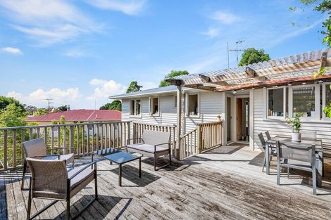 Photo of property in 58 Helena Street, Massey, Auckland, 0614