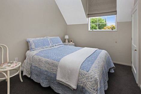 Photo of property in 244 Memorial Avenue, Burnside, Christchurch, 8053