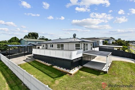 Photo of property in 31 Ilford Crescent, Mangere, Auckland, 2022