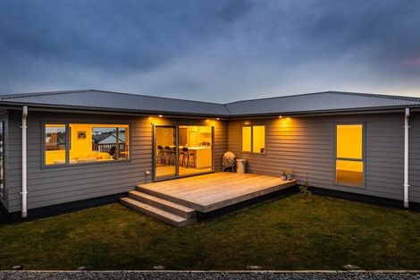 Photo of property in 18 Poplar Grove, Feilding, 4702