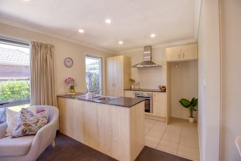 Photo of property in 2/335 Main South Road, Hornby, Christchurch, 8042