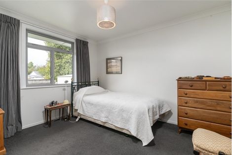 Photo of property in 9 Massey Street, Greytown, 5712