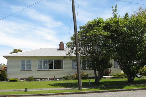 Photo of property in 26-26a Queen Street, Westport, 7825