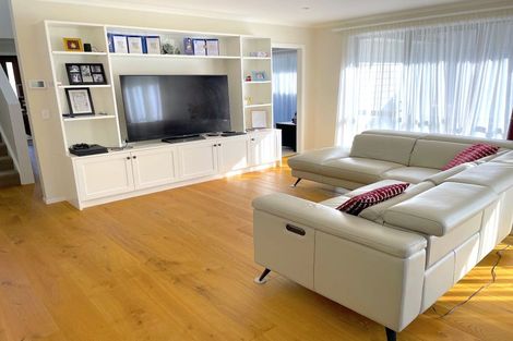 Photo of property in 104 Melksham Drive, Churton Park, Wellington, 6037