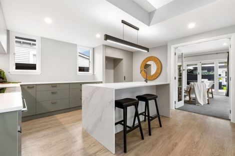 Photo of property in 51 Hawkesbury Avenue, St Albans, Christchurch, 8014