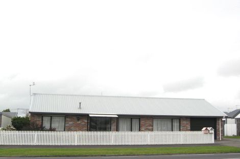 Photo of property in 2/2 Coronation Avenue, Welbourn, New Plymouth, 4310