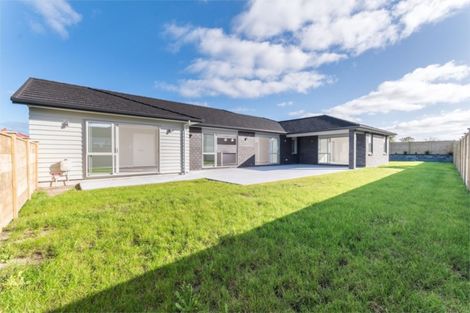 Photo of property in 18 Leebank Crescent, Riverhead, 0820