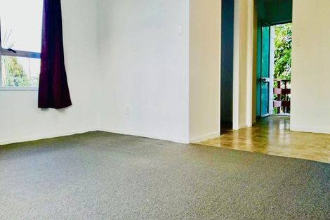 Photo of property in 2/47 Archibald Road, Kelston, Auckland, 0602