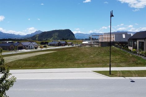 Photo of property in 13 Deans Drive, Wanaka, 9305