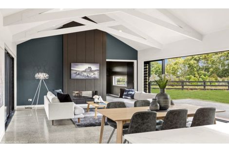 Photo of property in 35 Mike Smith Drive, Cambridge, 3434