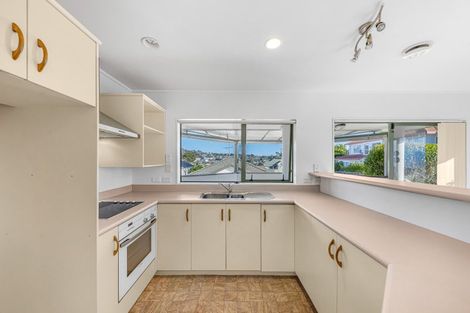 Photo of property in 6 Palmgreen Court, Stanmore Bay, Whangaparaoa, 0932