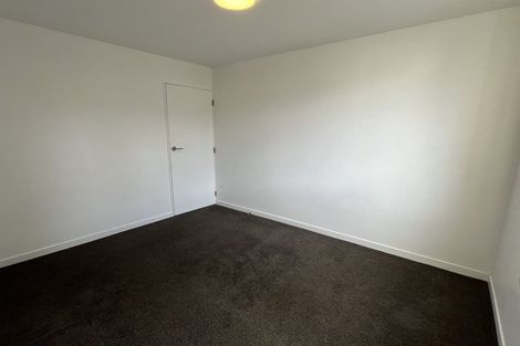 Photo of property in 17/125u Queens Drive, Lyall Bay, Wellington, 6022