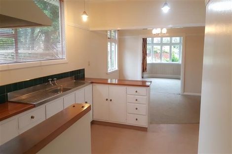 Photo of property in 33 Hardy Street, Waterloo, Lower Hutt, 5011