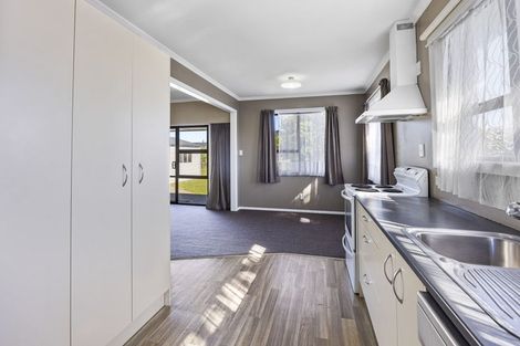 Photo of property in 59 Turuturu Road, Hawera, 4610