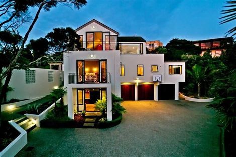 Photo of property in 16 Mayall Avenue, Beach Haven, Auckland, 0626