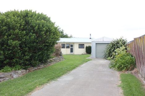 Photo of property in 19 Kilkee Terrace, Flaxmere, Hastings, 4120