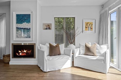 Photo of property in 17 Innes Road, St Albans, Christchurch, 8052