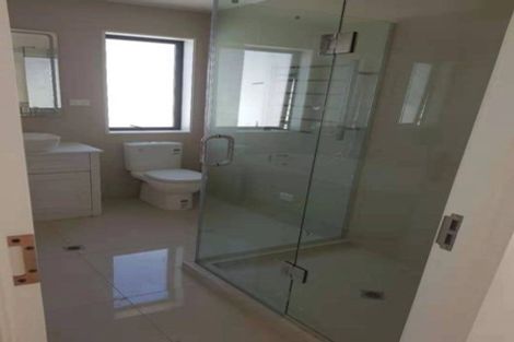 Photo of property in 27 Lawson Creek Street, Massey, Auckland, 0614