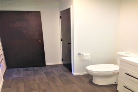 Photo of property in 3/42 Manuka Road, Glenfield, Auckland, 0629