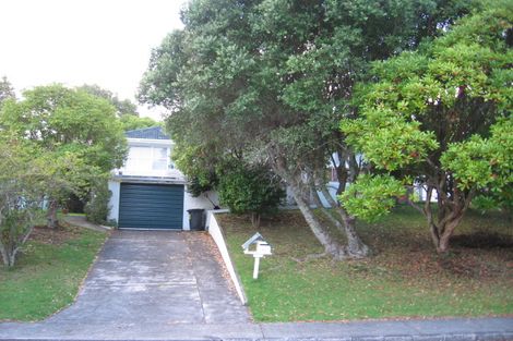 Photo of property in 16 Mcclintock Road, Massey, Auckland, 0614