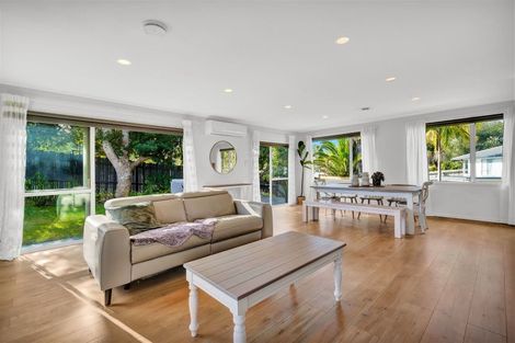 Photo of property in 63 Weatherly Road, Torbay, Auckland, 0630