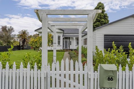Photo of property in 66 Stout Street, Shannon, 4821