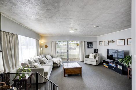 Photo of property in 13 Clement Place, Greenmeadows, Napier, 4112
